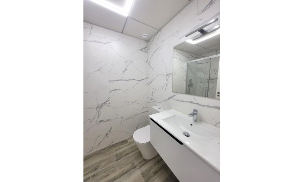 Revente - Appartement -
Torrevieja - Playa del Cura