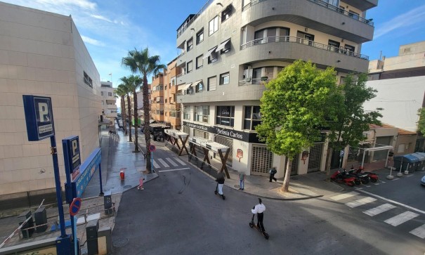 Revente - Appartement -
Torrevieja - Playa del Cura