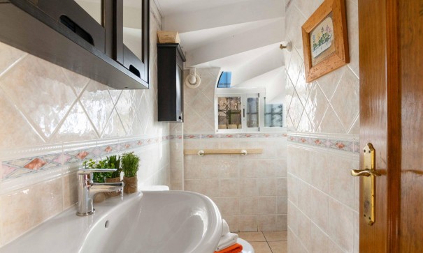 Återförsäljning - Fristående villa -
Orihuela Costa - La Florida