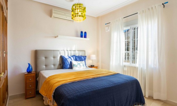 Återförsäljning - Fristående villa -
Orihuela Costa - La Florida