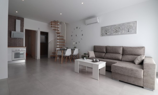 Återförsäljning - Radhus -
Torrevieja - San Luis