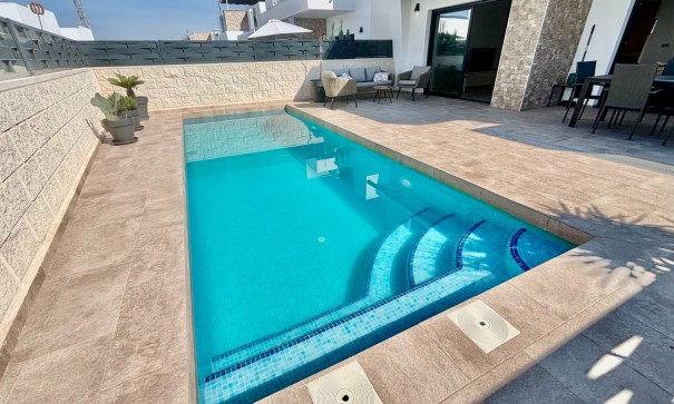 Venta - Chalet Independiente -
Benijofar - Benijofar - Village