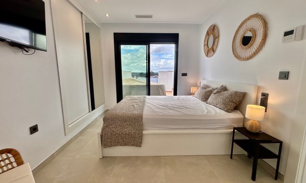 Venta - Chalet Independiente -
Benijofar - Benijofar - Village