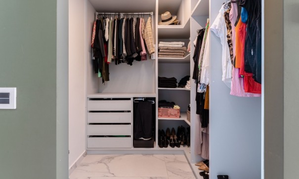 Resale - Freistehende Villa -
San Miguel de Salinas