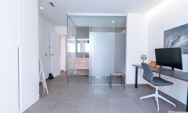 Resale - Freistehende Villa -
San Miguel de Salinas