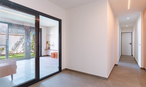 Resale - Freistehende Villa -
San Miguel de Salinas