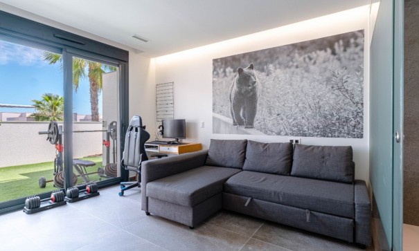 Resale - Freistehende Villa -
San Miguel de Salinas