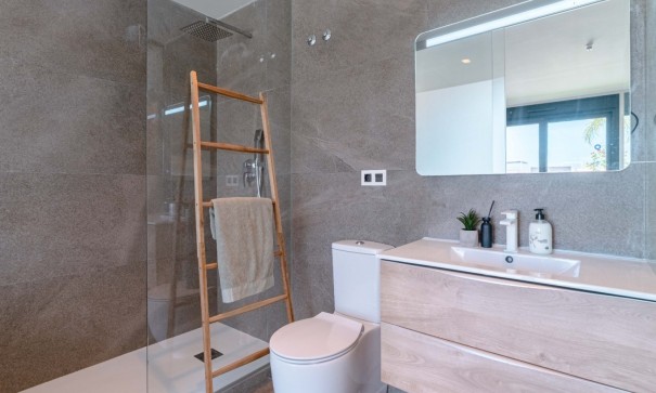 Resale - Freistehende Villa -
San Miguel de Salinas