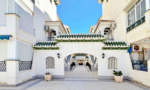 Sale - Apartment Flat -
Torrevieja - La Mata