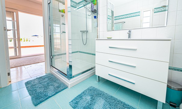 Venta - Chalet Independiente -
Playa Flamenca - Montilla