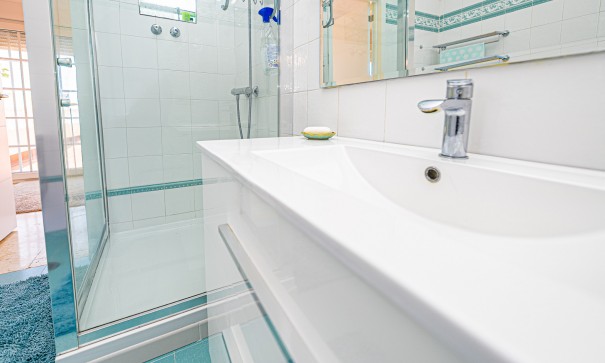 Venta - Chalet Independiente -
Playa Flamenca - Montilla