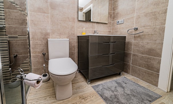 Venta - Chalet Independiente -
Playa Flamenca - Montilla