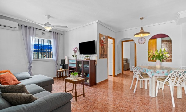 Återförsäljning - Radhus -
Torrevieja - Habaneras