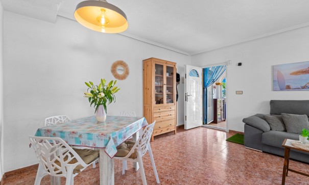 Återförsäljning - Radhus -
Torrevieja - Habaneras