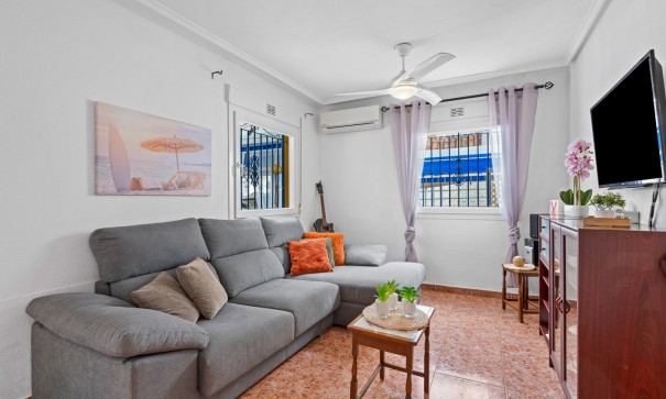 Återförsäljning - Radhus -
Torrevieja - Habaneras