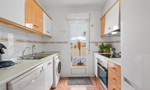 Återförsäljning - Radhus -
Torrevieja - Habaneras