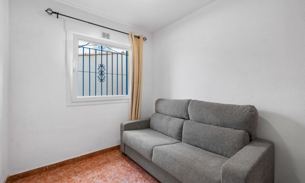 Återförsäljning - Radhus -
Torrevieja - Habaneras