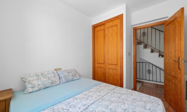 Återförsäljning - Radhus -
Torrevieja - Habaneras