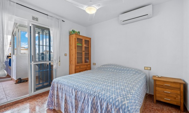 Återförsäljning - Radhus -
Torrevieja - Habaneras