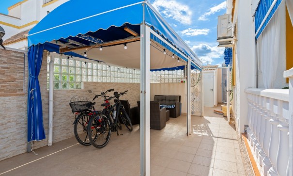 Återförsäljning - Radhus -
Torrevieja - Habaneras