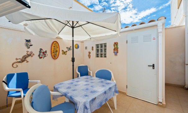 Återförsäljning - Radhus -
Torrevieja - Habaneras