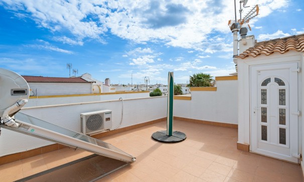 Återförsäljning - Radhus -
Torrevieja - Habaneras