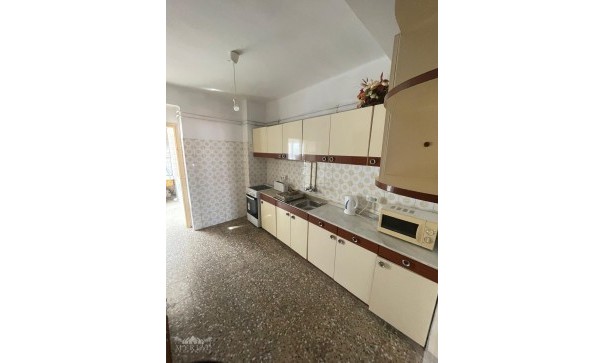 Revente - Appartement -
Pinoso - Pinoso Alicante