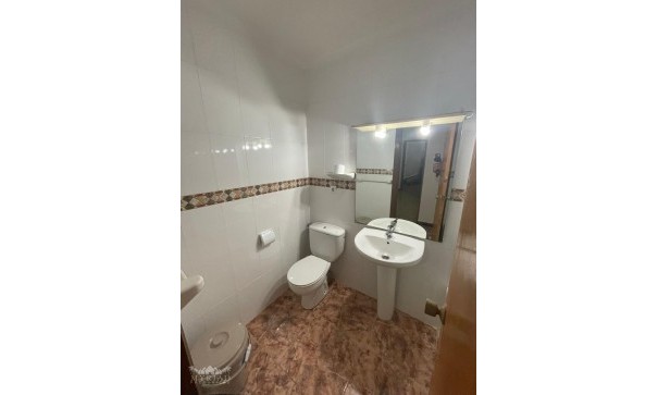 Revente - Appartement -
Pinoso - Pinoso Alicante