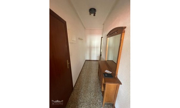 Revente - Appartement -
Pinoso - Pinoso Alicante