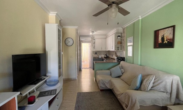 Sale - Town house -
Algorfa