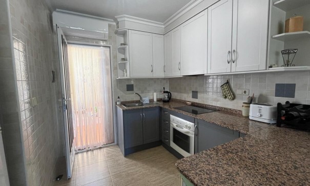 Sale - Town house -
Algorfa