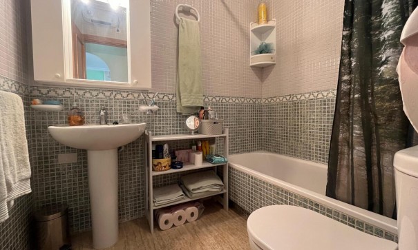 Sale - Town house -
Algorfa