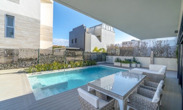 Resale - Freistehende Villa -
Orihuela Costa - Agua Marina