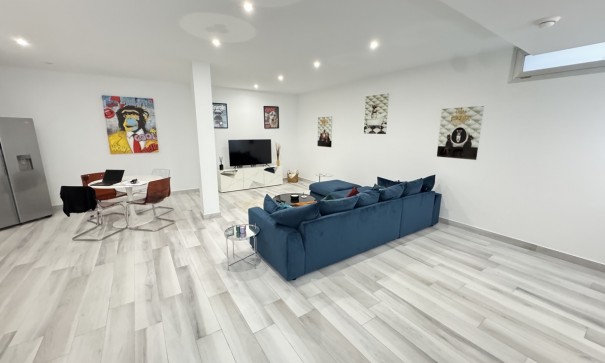 Sale - Detached Villa -
Lomas de Cabo Roig