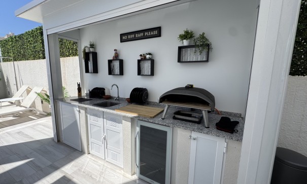 Sale - Detached Villa -
Lomas de Cabo Roig