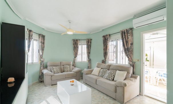 Sale - Town house -
Pilar de la Horadada - Pinar de Campoverde