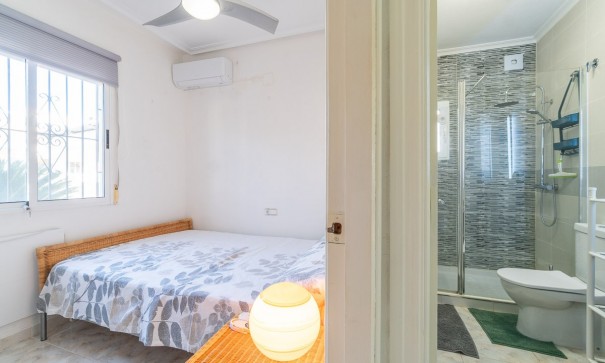 Sale - Town house -
Pilar de la Horadada - Pinar de Campoverde