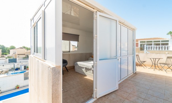 Sale - Town house -
Pilar de la Horadada - Pinar de Campoverde