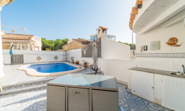 Sale - Town house -
Pilar de la Horadada - Pinar de Campoverde