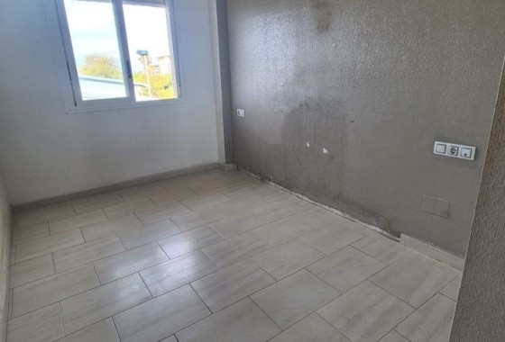 Revente - Appartement -
Torrevieja