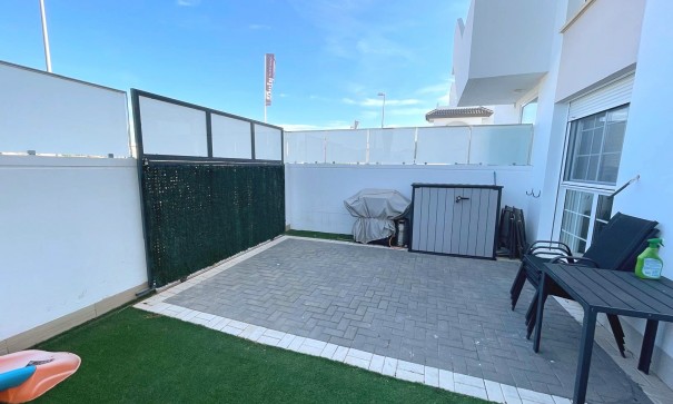 Återförsäljning - Lägenhet lägenhet -
Ciudad Quesada - Rojales - Dona Pepa