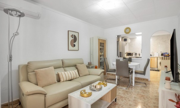 Återförsäljning - Lägenhet lägenhet -
Torrevieja - La Siesta - El Salado - Torreta