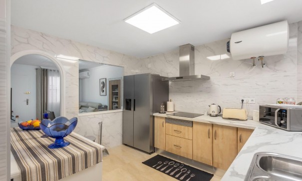 Återförsäljning - Lägenhet lägenhet -
Torrevieja - La Siesta - El Salado - Torreta