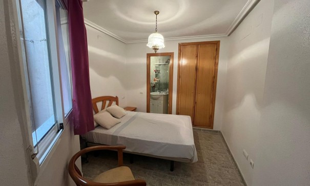 Revente - Appartement -
Torrevieja - La Mata