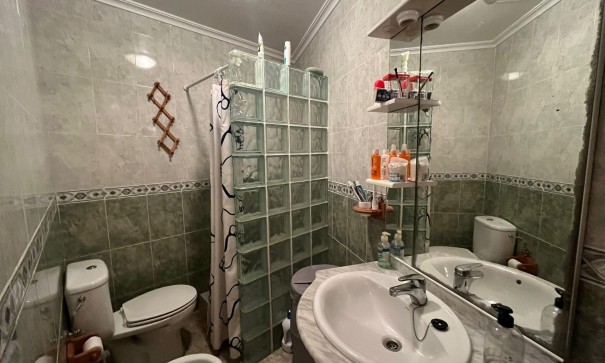 Revente - Appartement -
Torrevieja - La Mata