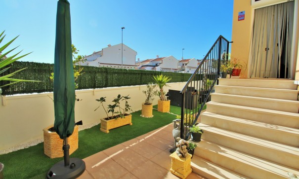 Venta - Casa de pueblo -
San Miguel de Salinas