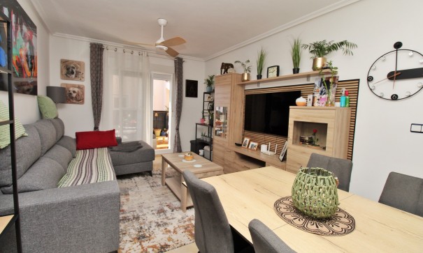 Venta - Casa de pueblo -
San Miguel de Salinas