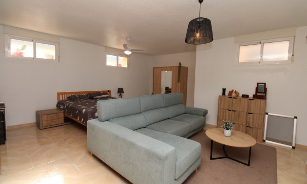 Venta - Casa de pueblo -
San Miguel de Salinas