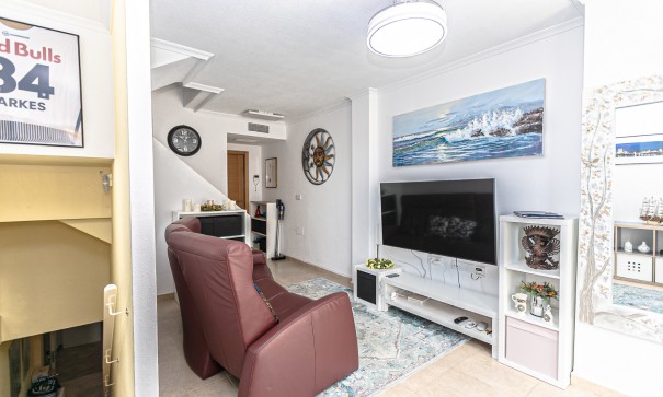 Herverkoop - Stadswoning -
Guardamar del Segura