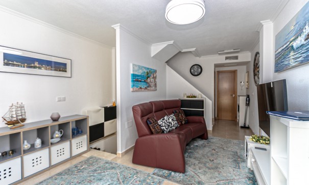 Herverkoop - Stadswoning -
Guardamar del Segura